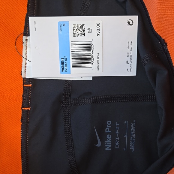 Nike Pro women's training dry fit 3" short - Picture 4 of 4